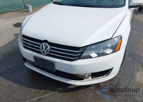 2012 Volkswagen Passat 2.5L Se z USA, uszkodzony, nr VIN 1VWBP7A35CC095001
